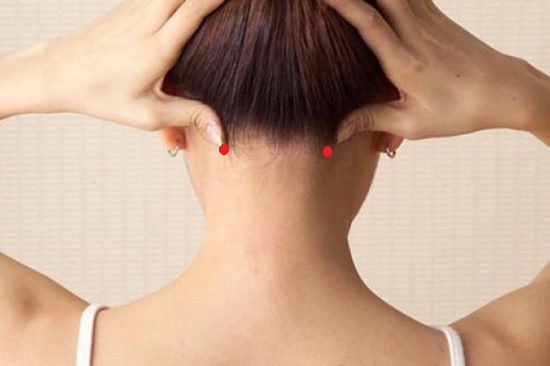 Bí quyết trị buồn ngủ bằng cách massage bấm huyệt