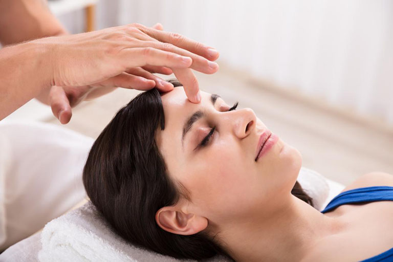 Những kỹ thuật massage tuyệt vời dành cho người cao huyết áp