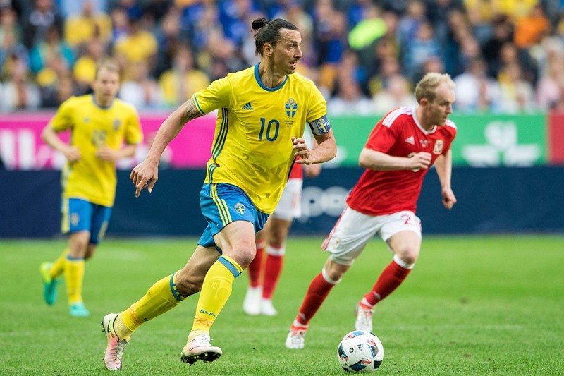 Ibrahimovic, Mourinho, MU, Thụy Điển, chuyển nhượng